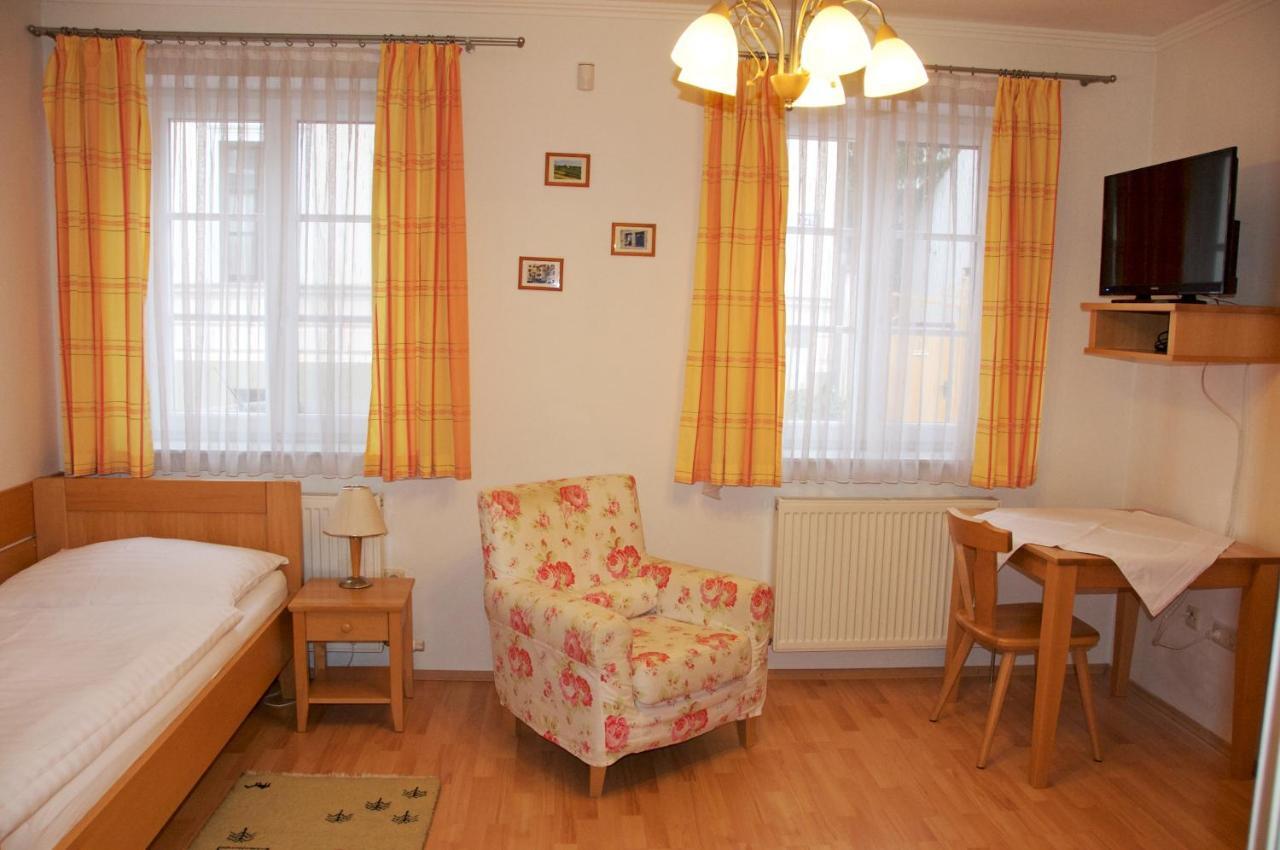 Privatzimmer Familie Schwarz Vienna Room photo