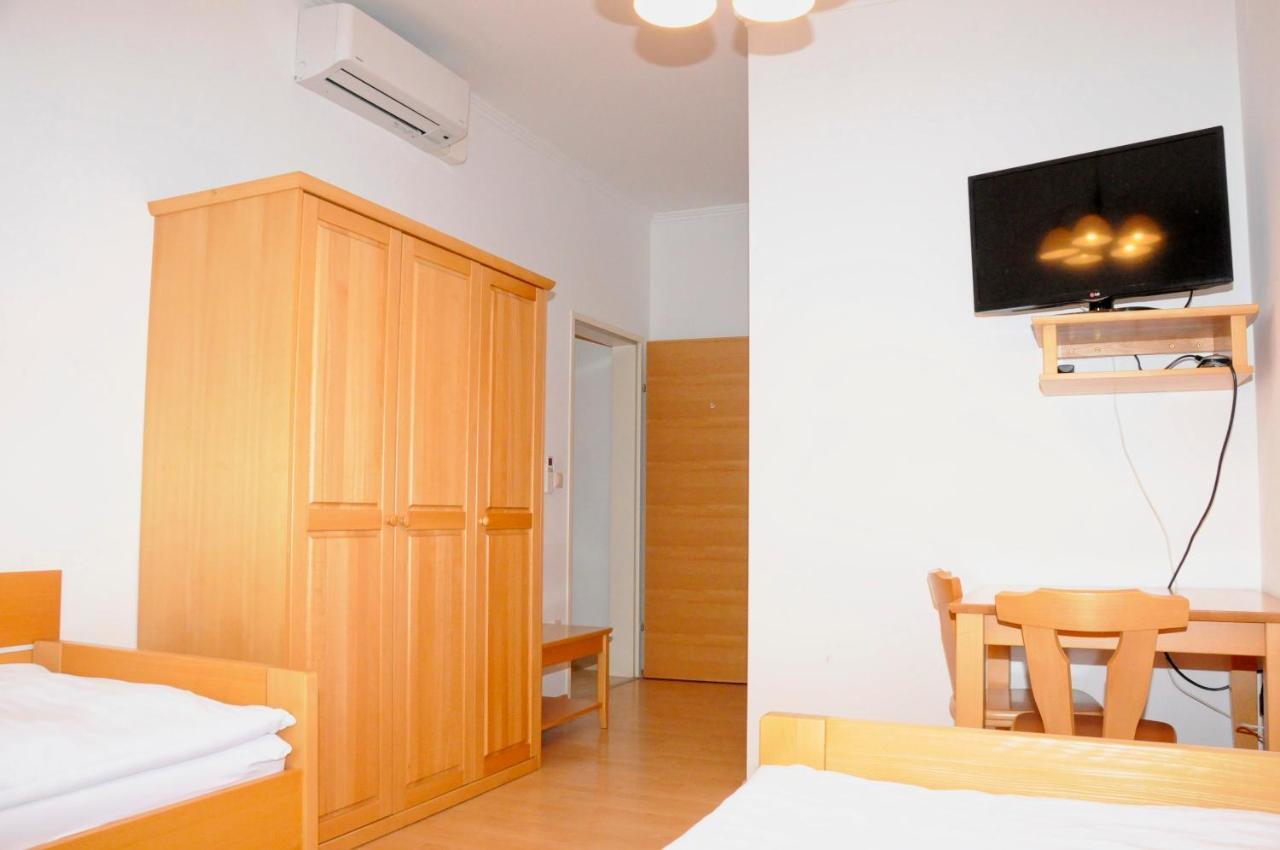 Privatzimmer Familie Schwarz Vienna Room photo